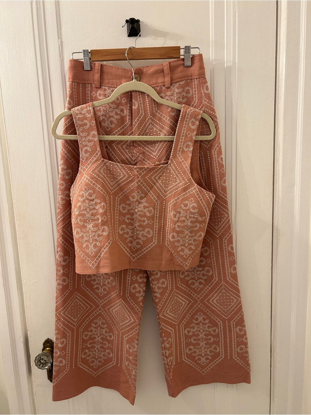 Joie Embroidered Wide Leg Set in Brown & White Size 4